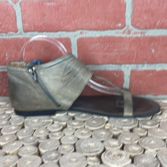 Nine West Cadette Taupe Gray Leather Boho T Strap Lace Up Sandals 9.5 - Picture 6 of 14